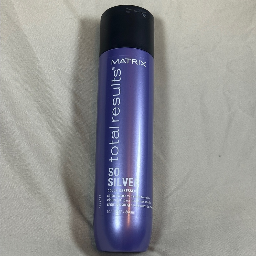 Matrix Total Results So Silver Shampoo - Purple and Black